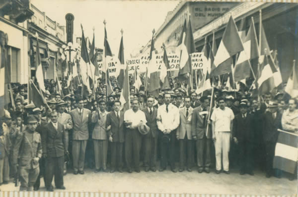 Iimagen-de-la-revolución-de-1944-foto-por-tercerainformacion.es_